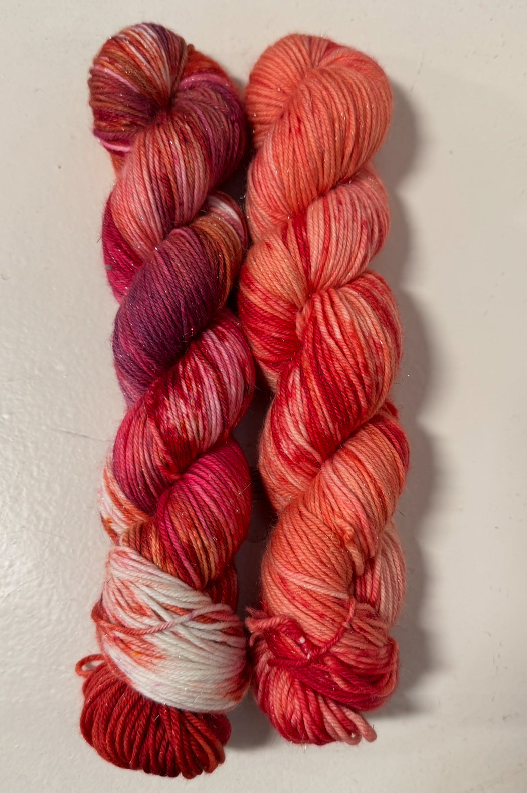 200g punertava kimallemerinosetti
