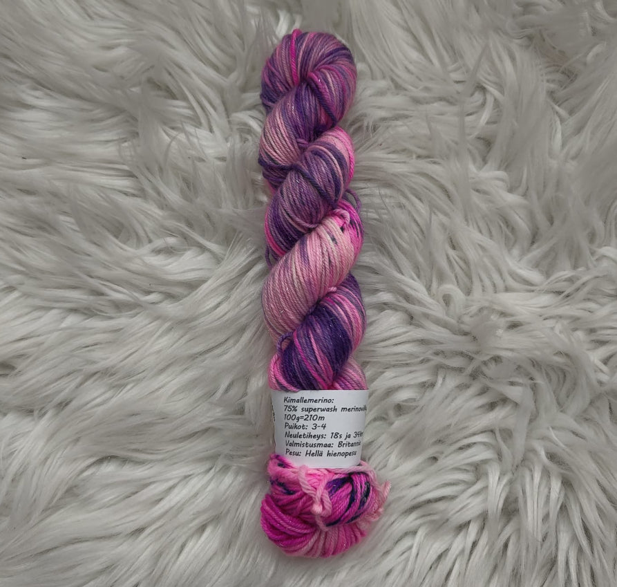 100g pinkkilila kimallemerino