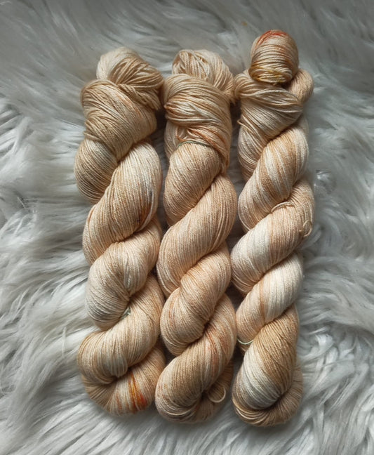 100g beige ohut pehmosukkis