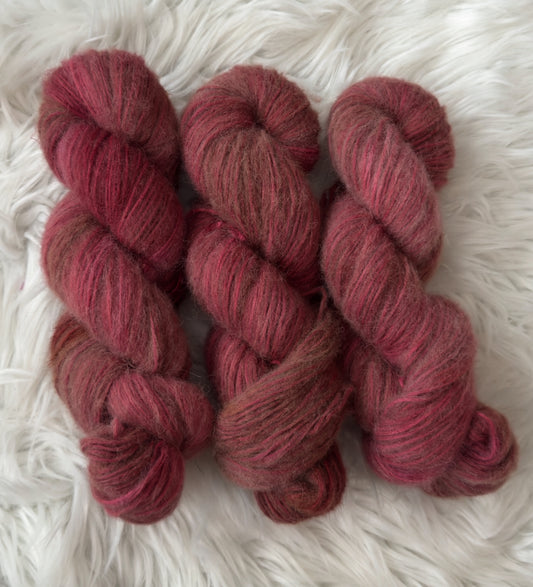 100g punamulta pehmopuhallus