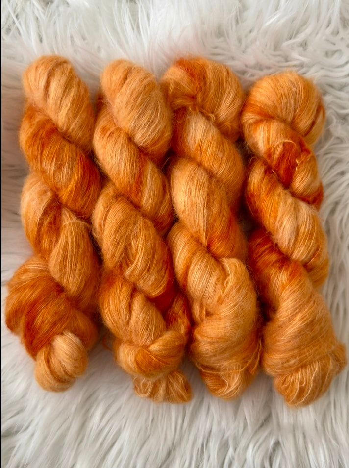 50g oranssi pilvi