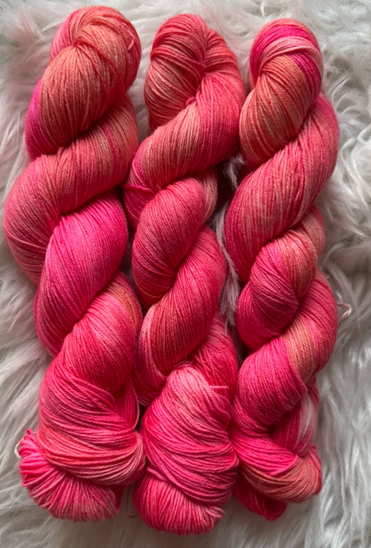 100g korallipinkki ohut pehmosukkis