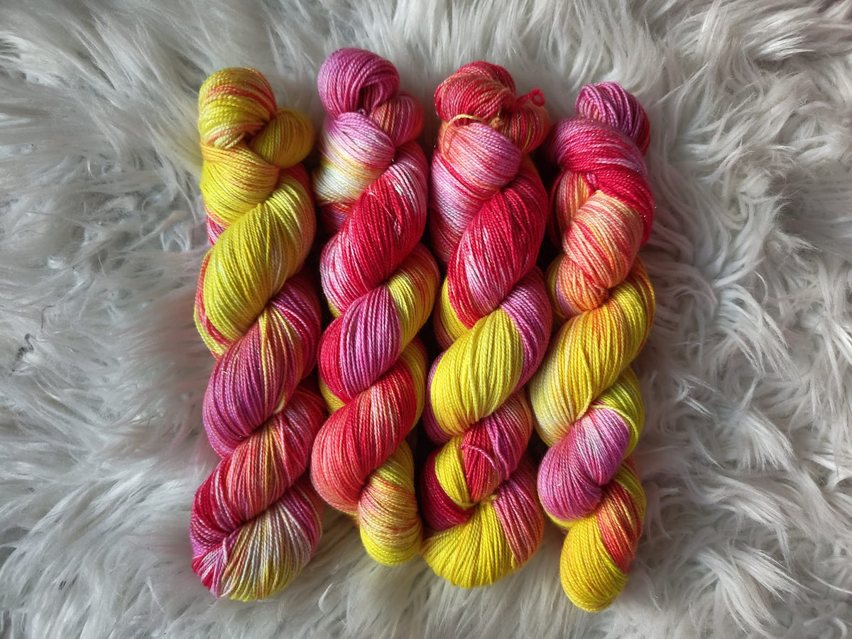 100g ohut kimallemerino karamellikeppi