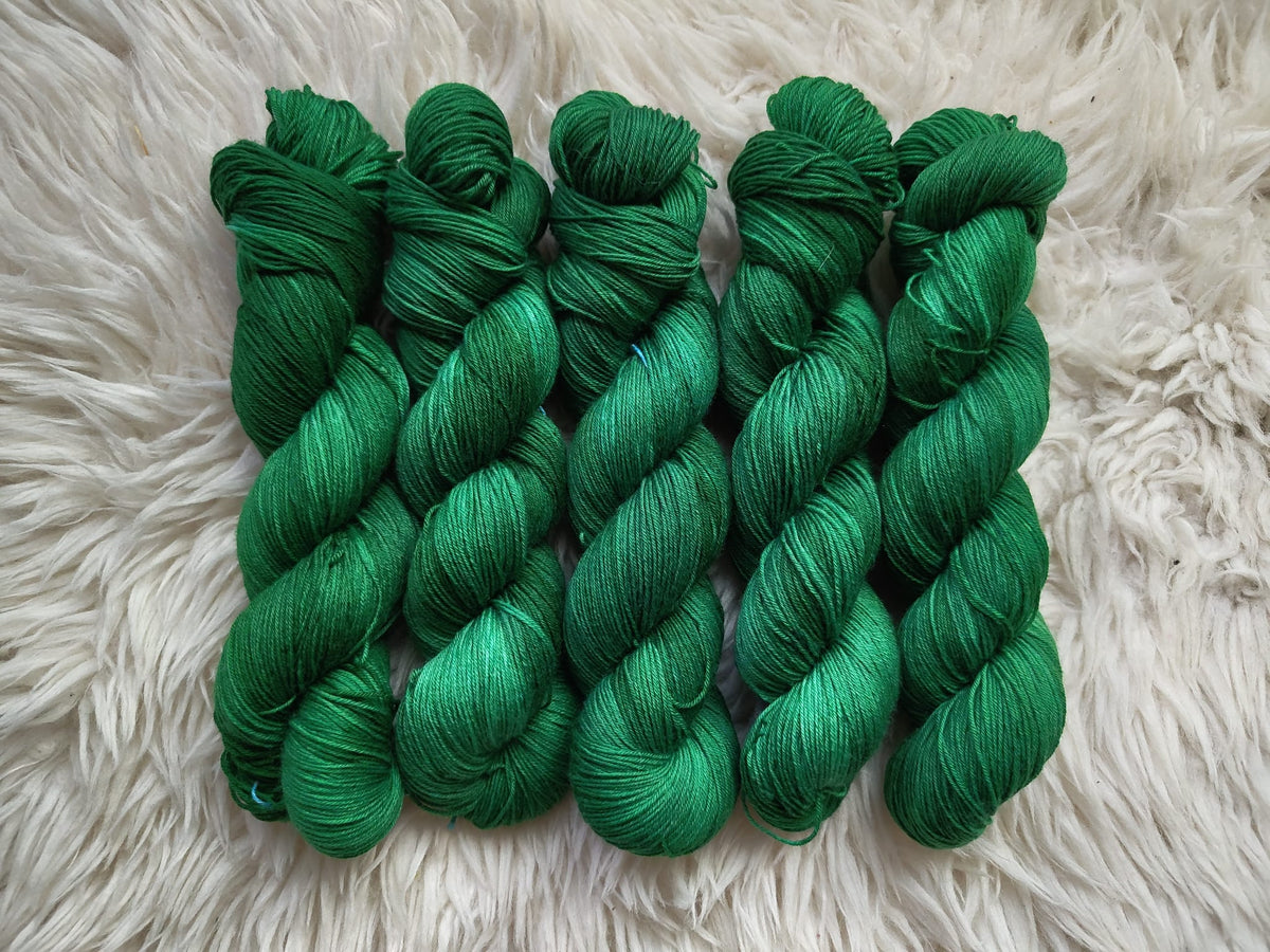 100g ohut pehmosukkis havupuu